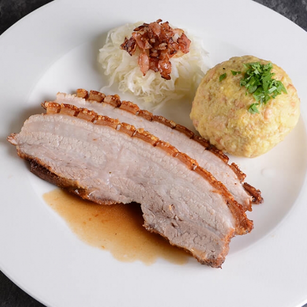 Duroc Bauchfleisch gekocht, Schweinebraten vom Duroc Schwein