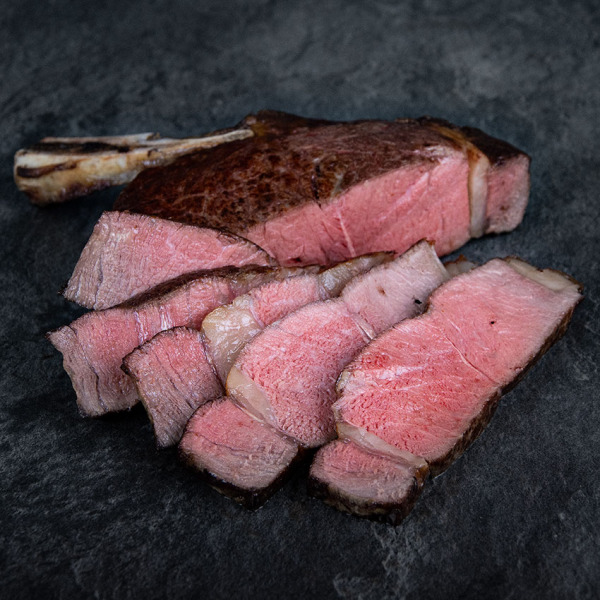 Kalbin Prime Rib Steak "dry aged" aus Österreich. Rib Eye Steak mit Knochen. Prime Rib STeak kaufen. Primerib Steaks aus Österreich. Stark marmoriertes Steak. Österreichisches Steak. Prime Rib Steak kaufen, Primerib Steaks bestellen
