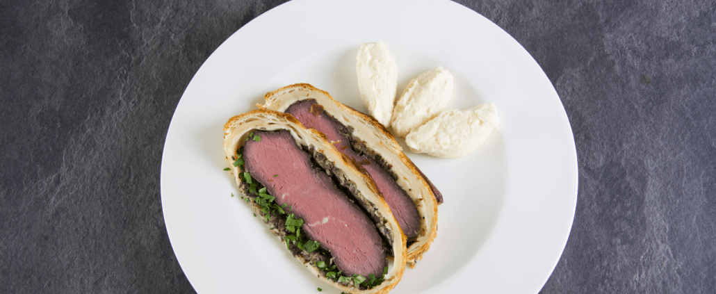 Rinderbeiried (Uruguay) Wellington mit Pastinakenpüree, Wiesbauer Gourmet Online Shop