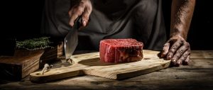 Steak gesund und macht schlank ➤ von Wiesbauer Gourmet online kaufen. Wer abnehmen möchte, muss auf ein leckeres, saftiges Steak keineswegs verzichten. Zwar gelten Hähnchen und Pute als das Diät-Fleisch schlechthin, doch auch beim Rind gibt es magere Stücke, die fast genauso fettarm sind wie Geflügel. Hier alle Infos!