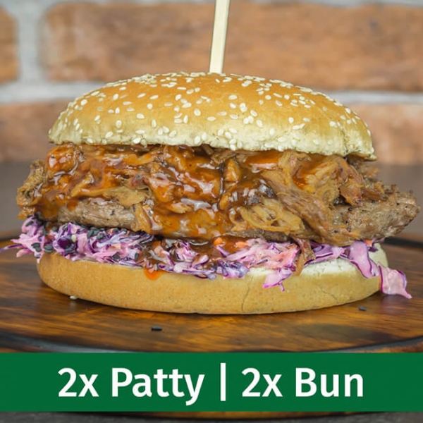 Wagyu Beef Burger Package kaufen ➤ 2 x 180 g Wagyu Beef Patties, 2 x 80 g supersofte Sesambrötchen. Premium Burger vom Wagyu Rind online kaufen!