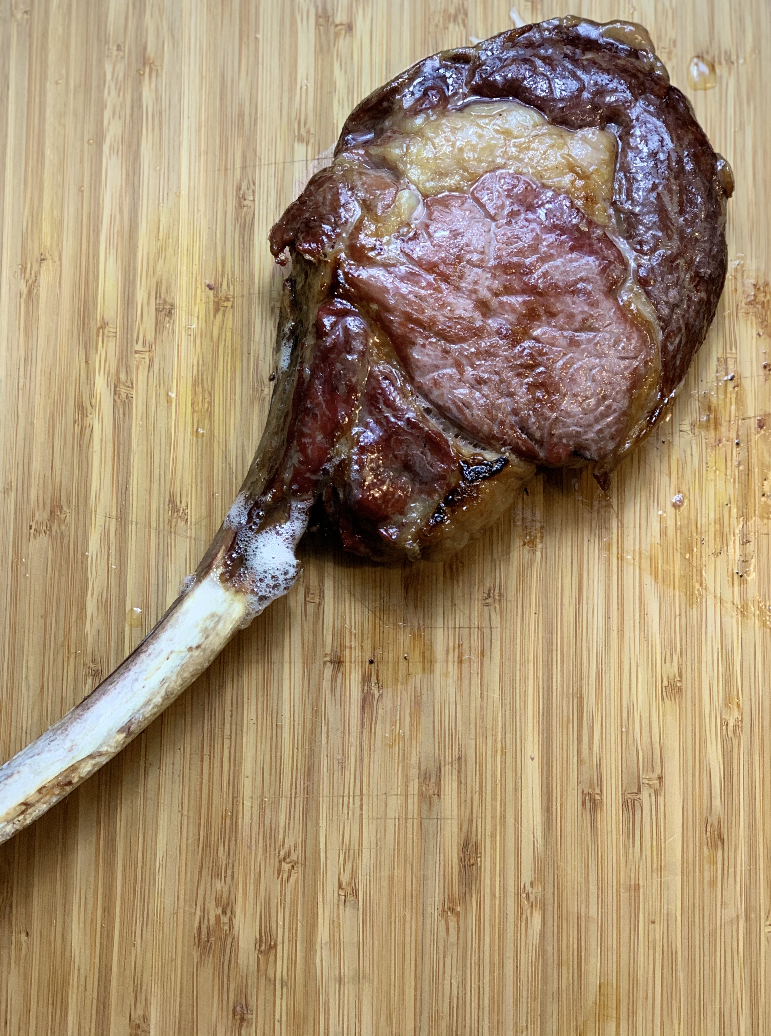 bbqmics´s Dry Aged Tomahawk mit Kürbisspalten