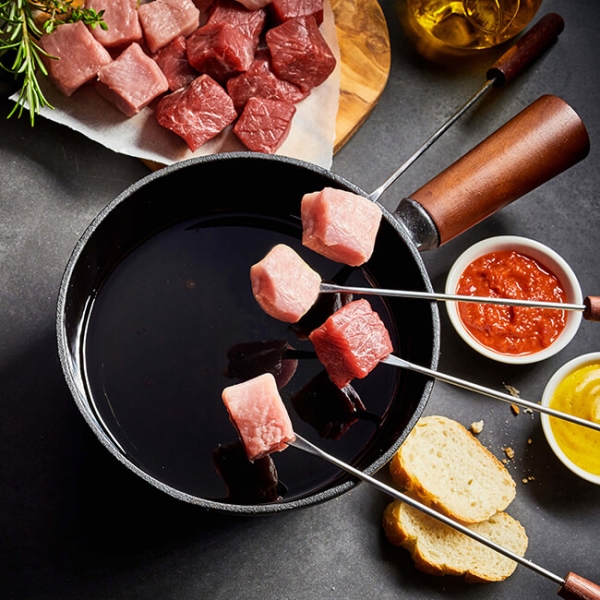 Fondue Fleisch Paket - Premium Fleisch Fondue zum top Preis online kaufen! Hochwertiges Filet für Fondue der Extraklasse von Wiesbauer-Gourmet!