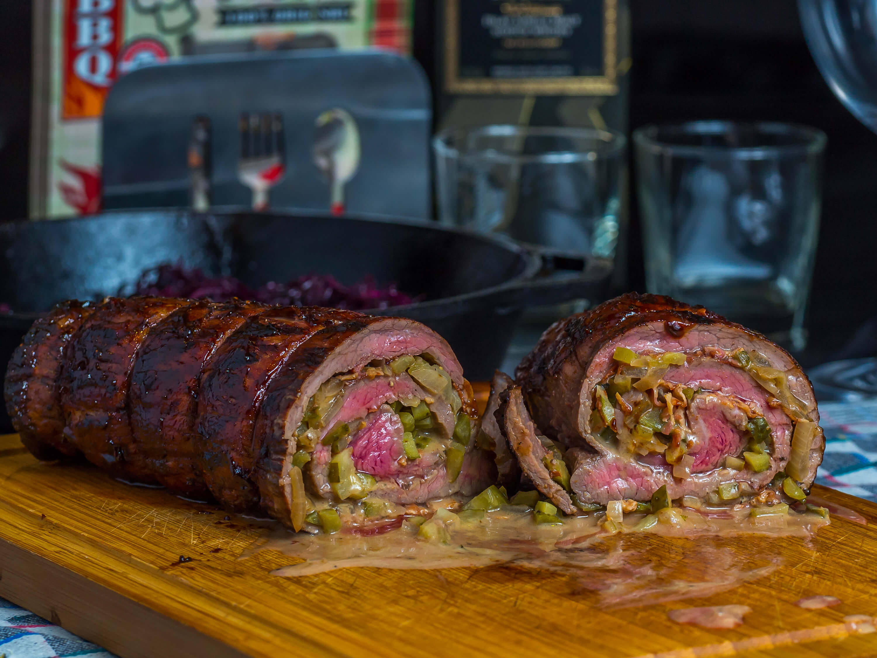 Olvahh´s Flanksteak-Roulade „Hausfrauenart“ mit Apfel-Rotkohl