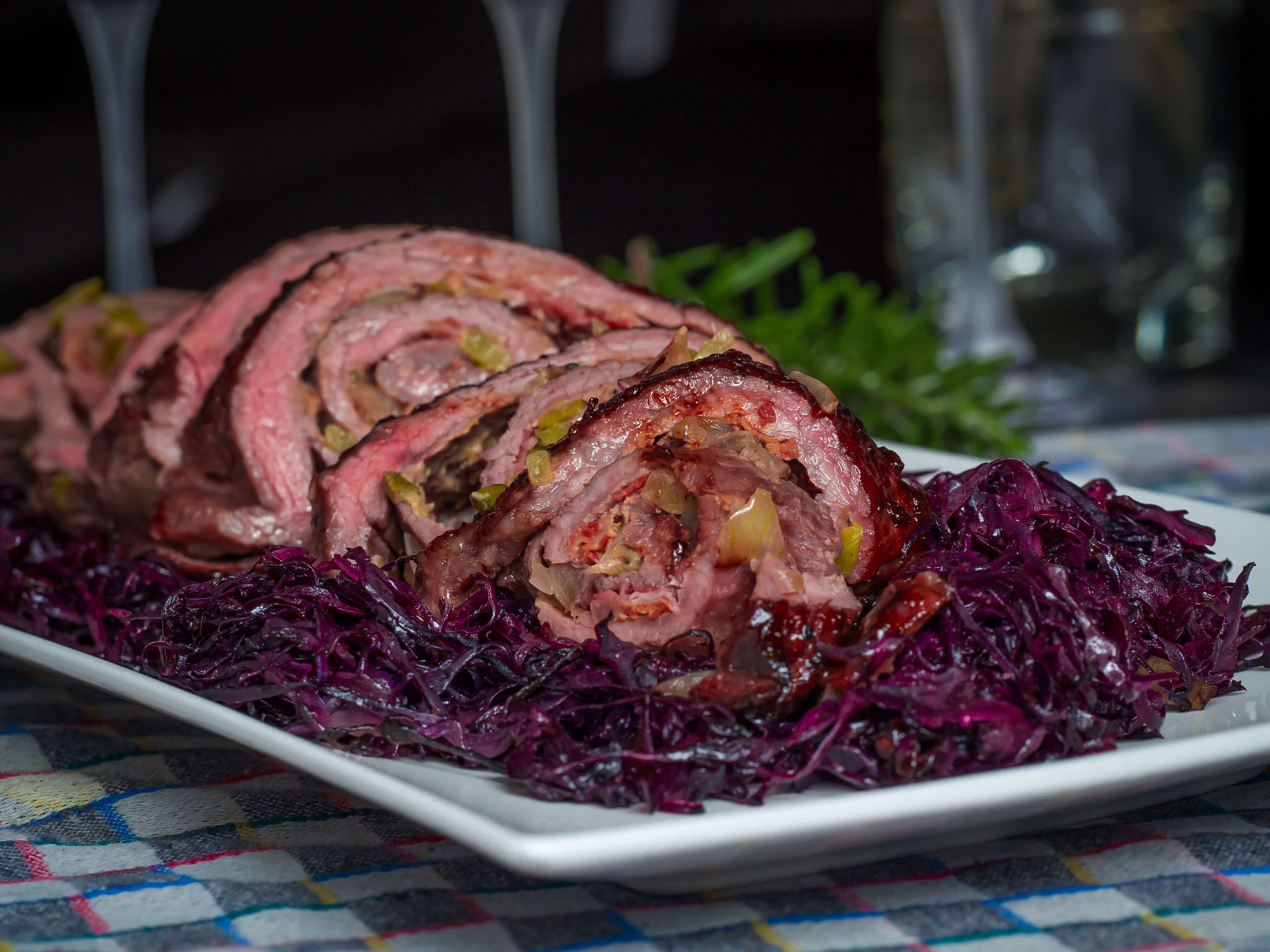 Olvahh´s Flanksteak-Roulade „Hausfrauenart“ mit Apfel-Rotkohl