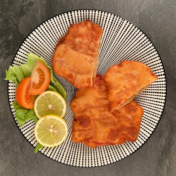 Surschnitzel paniert 10 Stk = 1 Kg tiefgefroren für 5 - 10 Personen kaufen. Panierte Surschnitzel vom Schwein, paniert. Schnelle Lieferung in 24 h!