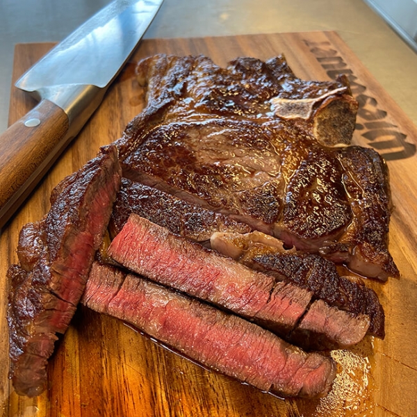 Rinder Prime Rib Steak dry aged