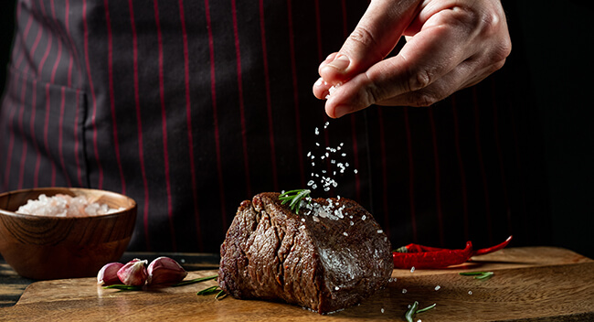 Sirloin kaufen Hüftsteak ✓ Hüfterscherzl ✓ Ochsenfetzen ✓ zum Grillen oder in der Pfanner braten, in 24 h geliefert