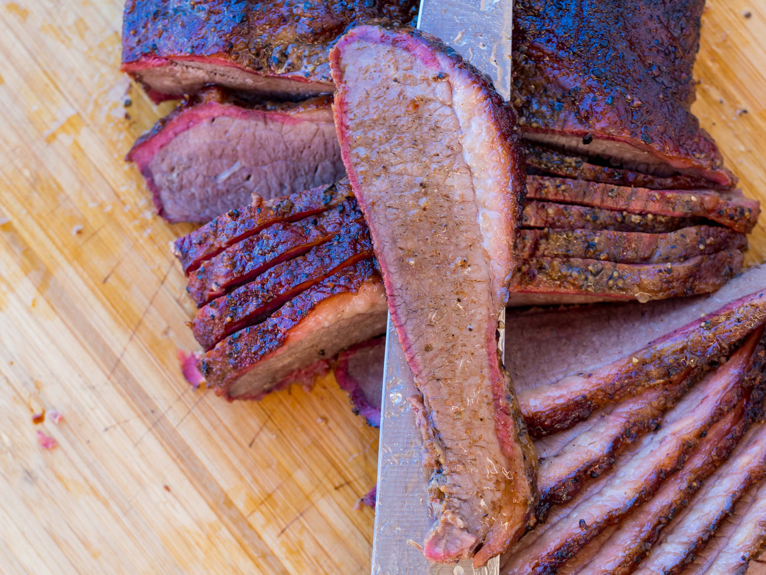 Olvahh´s Brisket-Sandwich mit eingelegten Zwiebeln und Cole-Slaw