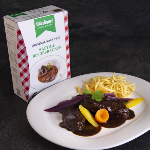 Rinderbacken Sous Vide von Wiesbauer, vorgegart & gelingsicher online kaufen. Saftige Rinderbacken online bestellen. Sous Vide Rinderbacken in wenigen Minuten servierfertig.