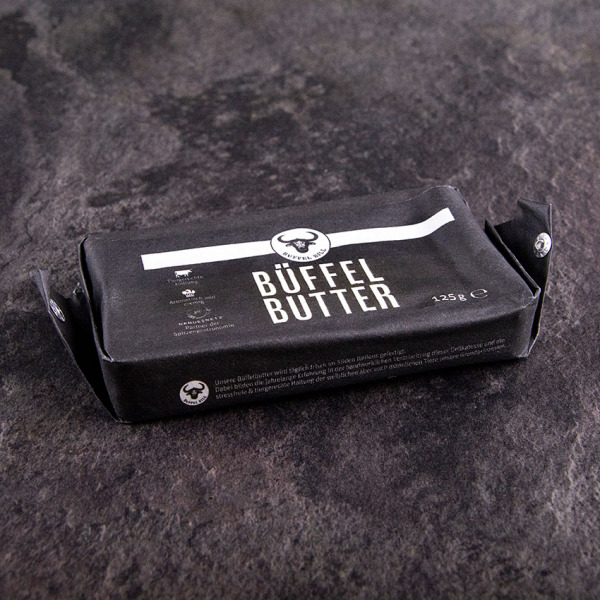 Büffel Butter 125 g kaufen aus frischer Büffelmilchsahne, handgeklopft mit cremiger, luftige Konsistenz.