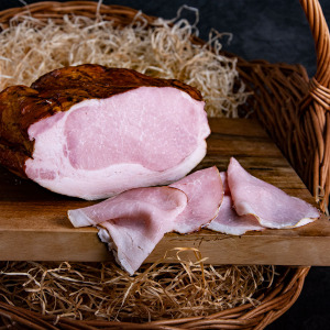 Oster-Selchkarree vom Duroc Strohschwein 1.000 g ➤ Selchkarree kaufen. Sichere 24h Lieferung, garantierte Kühlkette