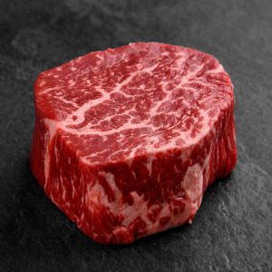 Wagyu Filet Steak BMS 6-8 A4 - A5 / F1 Spitzenklasse. Wagyu Filet kaufen, Wagyu Fleisch bestellen, Wiesbauer