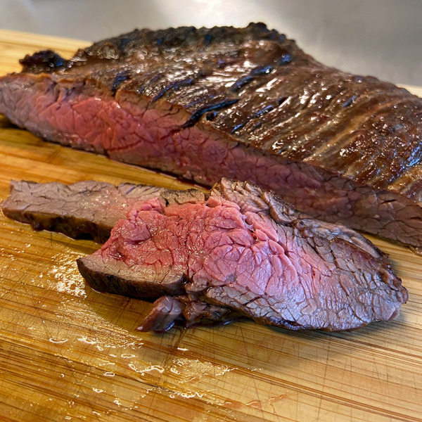 Rinder Flank Steak online bestellen ➤ Top Rind Fleisch - Rinder Flank Steak aus Österreich. Rinderlappen, Flank, Hose, Dünnung oder Bavette