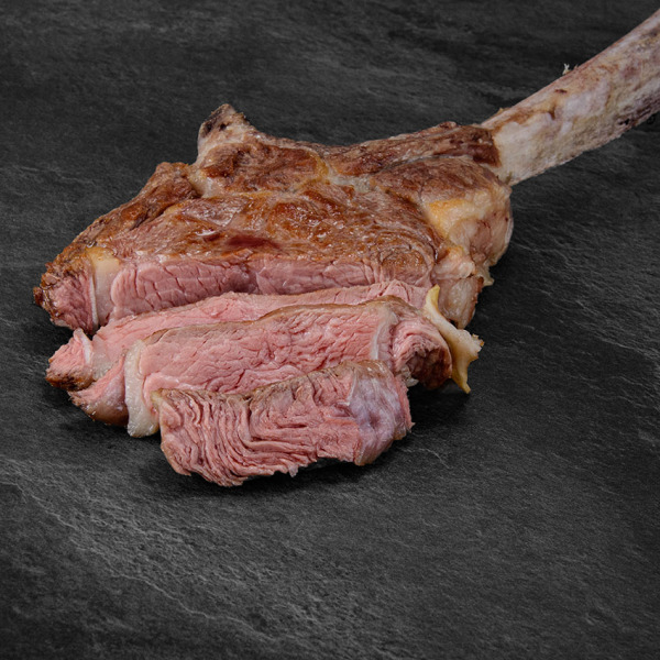 Kalb Rosé Tomahawk Steak 500g aus Österreich. Kalbs Tomahawk Ribeye Steak - AMA-Gütesiegel. Kalbs Tomahawk bestellen! Kalbfleisch - wenig Fett & Cholesterin