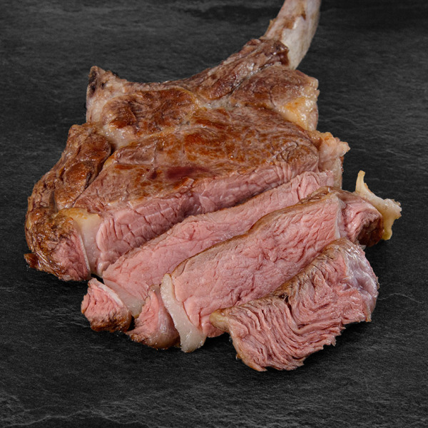 Kalb Rosé Tomahawk Steak 500g aus Österreich. Kalbs Tomahawk Ribeye Steak - AMA-Gütesiegel. Kalbs Tomahawk bestellen! Kalbfleisch - wenig Fett & Cholesterin