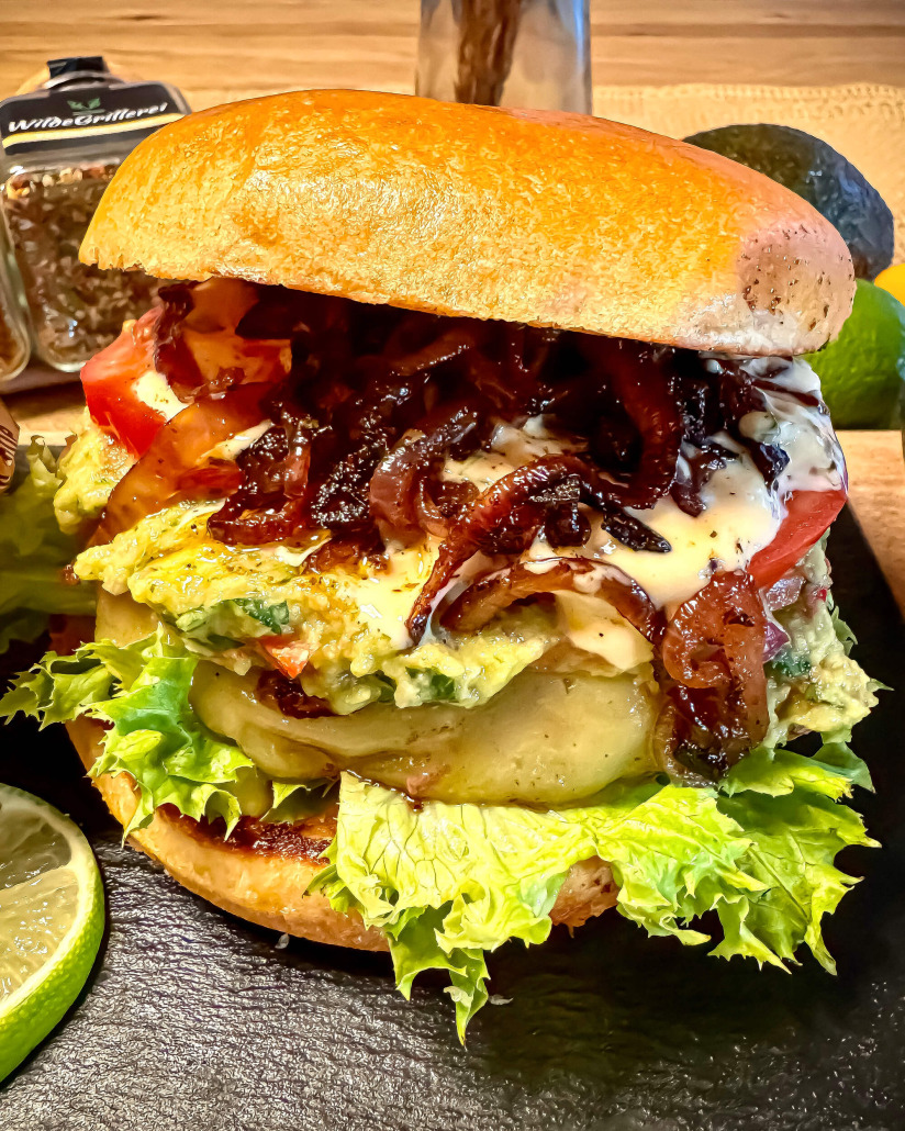 Daniels California Bagelburger mit Süßkartoffel Pommes und Guacamole Daniels California Bagelburger mit Süßkartoffel Pommes und Guacamole