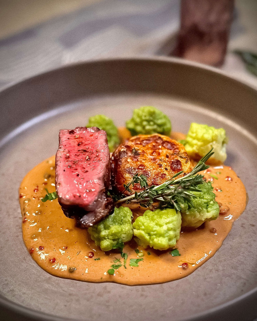 Daniels Rumpsteak mit Pfeffersauce, Kartoffelgratin und Romanesco