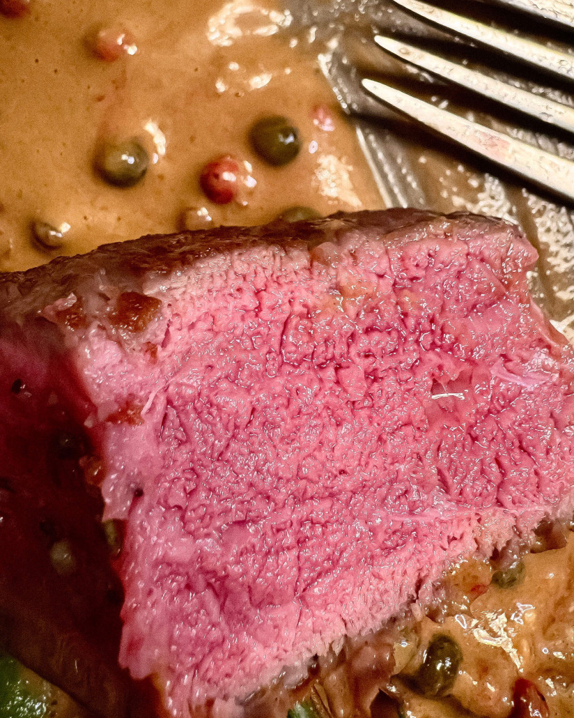 Daniels Rumpsteak mit Pfeffersauce, Kartoffelgratin und Romanesco